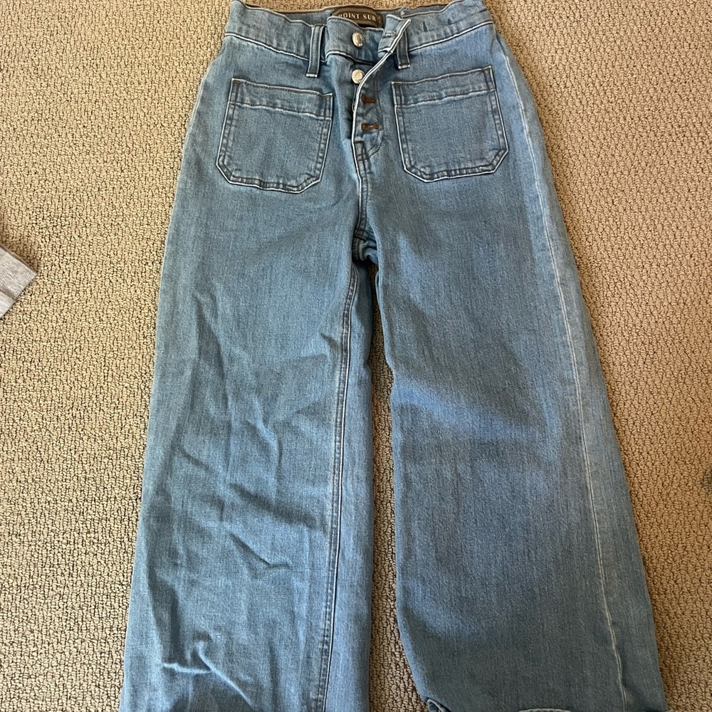 these are so cute just a little short on me, wide leg vintage jeans